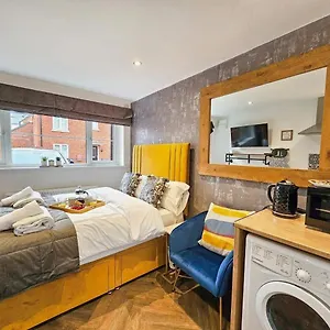 apt-cobblestone-studio.tophotelsbath.com/